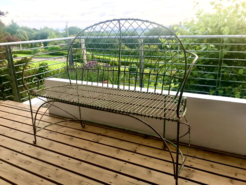 Stylish Metal Bench Seat (2)