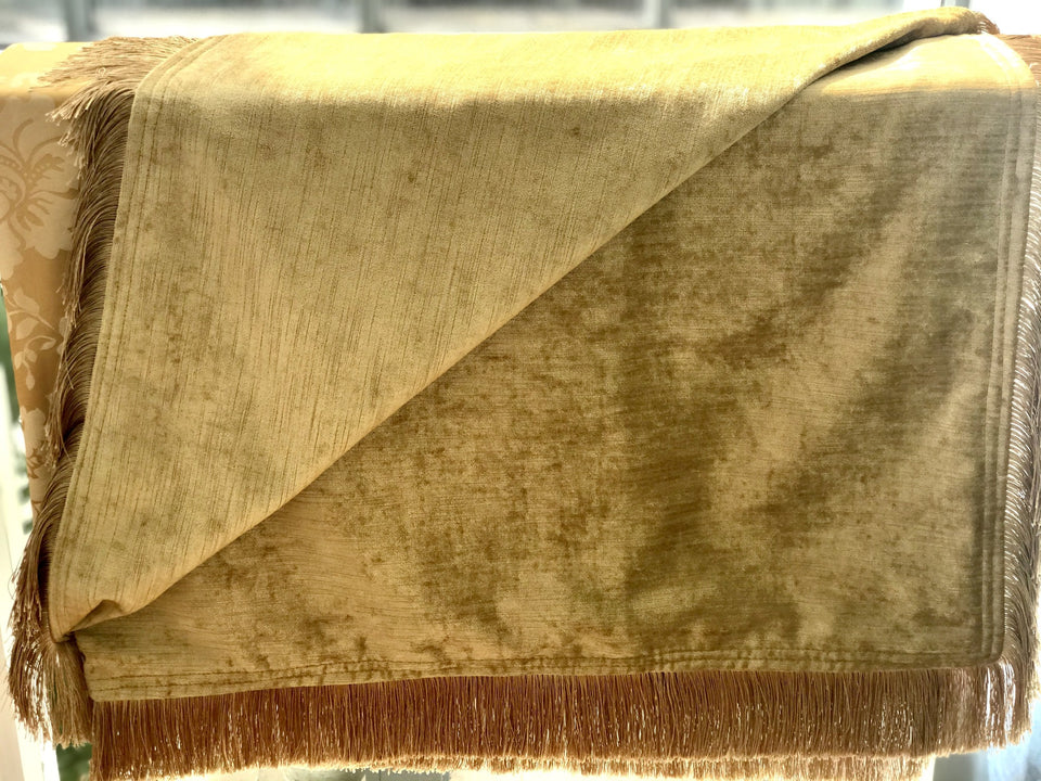 Heavy Gold Throw
