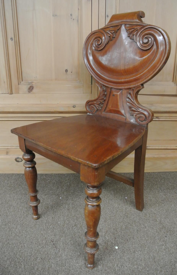 Hall Chair